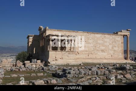 L'Erechtheion ou Temple d'Athena Polias, un ancien temple-telestérion grec Ionique sur le côté nord de l'Acropole, Athènes, qui était principalement Banque D'Images