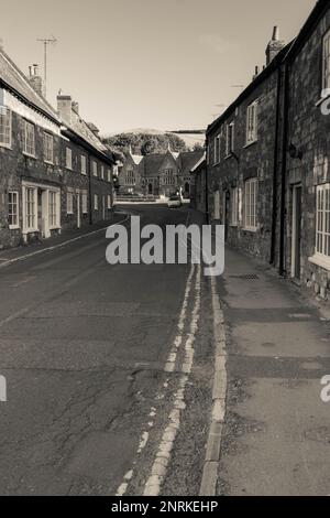 Early Morning Market Street Abbotsbury Dorset Royaume-Uni. Juillet 2022 Banque D'Images