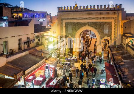 La porte Bab Bou Jeloud, Médina Fès,Maroc. Banque D'Images