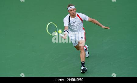 Malek Jaziri (TUN) contre Alejandro Davidovich Fokina (ESP) lors de leur ATP 500 Dubai Duty Free tennis Championships 2023 R32 Match sur 27 février 2023 à Dubaï, Émirats Arabes Unis. Photo de Victor Fraile / Power Sport Images Banque D'Images