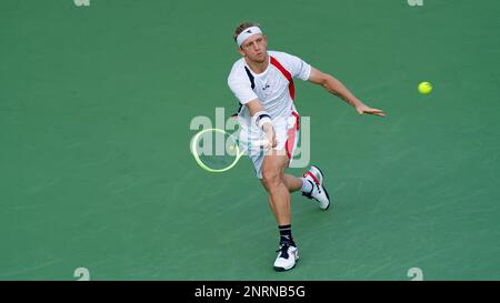 Malek Jaziri (TUN) contre Alejandro Davidovich Fokina (ESP) lors de leur ATP 500 Dubai Duty Free tennis Championships 2023 R32 Match sur 27 février 2023 à Dubaï, Émirats Arabes Unis. Photo de Victor Fraile / Power Sport Images Banque D'Images