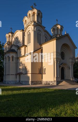 Église Saints Cyril et Methodius dans la ville de Ljubljana, Slovénie. Église orthodoxe orientale de 1936, architecture néo-byzantine (serbo-byzantine). Banque D'Images