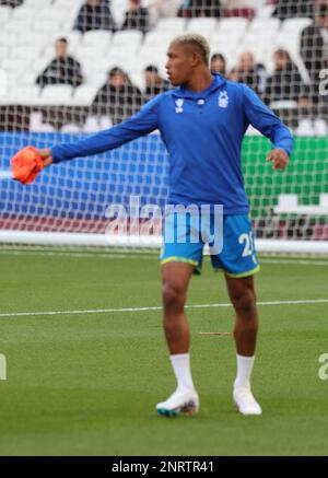 Danilo de la forêt de Nottingham lors de l'échauffement préalable au match lors du match de football de la Premier League anglaise entre West Ham United contre la forêt de Nottingham Banque D'Images