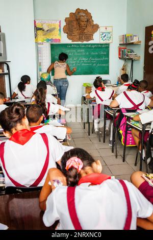 Salle de classe à l'école élémentaire Jose Marti, dans la Vieille Havane, Habana Vieja, La Habana, Cuba Banque D'Images