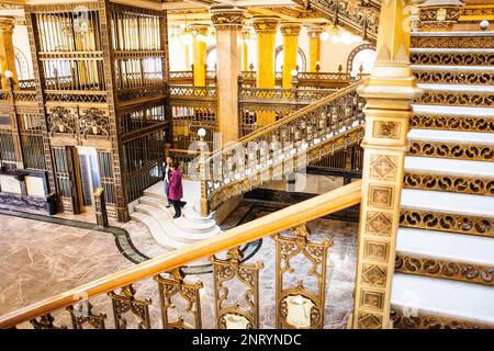 Le bureau de poste, Palais Palacio de Correos, est l'un des plus brillants exemples de l'architecture éclectique du les premières années du Xxème siècle Banque D'Images