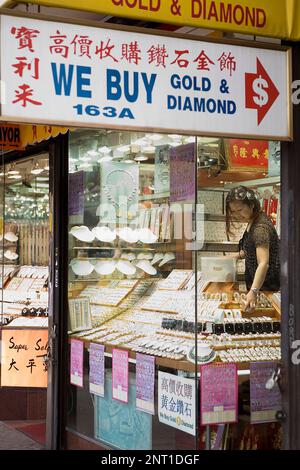 Chinatown. Royaume de trésor bijoux. 163 un Canal St, New York City, USA, www.jewelry88.com Banque D'Images