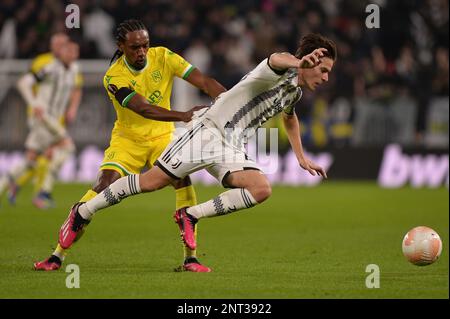 Samuel Moutoussamy (FC Nantes), Nicolo Fagioli (Juventus) lors de la Ligue UEFA Europa, coupe de jeu de l'UEFA un match entre Juventus et FC Banque D'Images