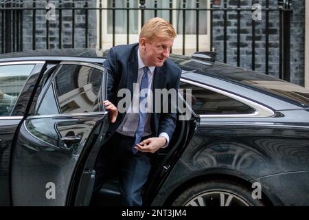 Downing Street, Londres, Royaume-Uni. 27th février 2023. Oliver Dowden, chancelier du Duché de Lancaster, assiste à la réunion du Cabinet d'urgence au 10 Downing Street le jour où le Premier ministre Rishi Sunak et le président de l'Union européenne Ursula von der Leyen finalisent le Protocole d'Irlande du Nord à Windsor. Photo par Amanda Rose/Alamy Live News Banque D'Images