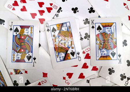 Pile de cartes à jouer avec sur le dessus, le cric, la reine, et le roi de la bêche Banque D'Images