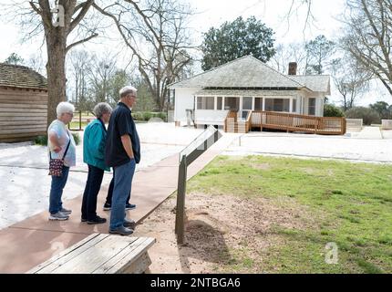 Plains, États-Unis. 27th févr. 2023. La maison d'enfance de l'ancien président Jimmy carter est présentée lundi à Plains, en Géorgie, à 27 février 2023. L'ancien président américain Jimmy carter, le plus ancien président vivant à l'âge de 98 ans, reçoit maintenant des soins palliatifs de fin de vie chez lui à Plains, en Géorgie. Photo par Anthony Stalcup/UPI crédit: UPI/Alay Live News Banque D'Images