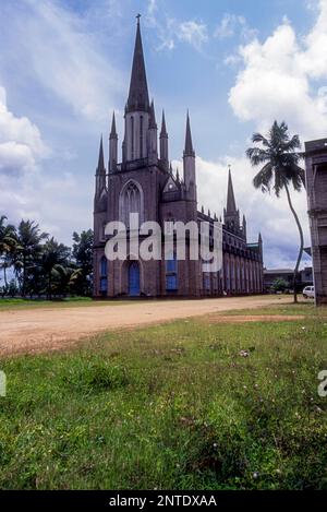 Vimalagiri coeur immaculé de la cathédrale catholique romaine latine de Marie à Kottayam, Kerala, Inde, Asie Banque D'Images