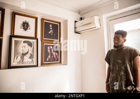 Lagos, Nigéria. 20th novembre 2021. Patioranking, est l'un des musiciens les plus réussis du Nigeria dans son studio d'enregistrement. (Photo de Sally Hayden/SOPA Images/Sipa USA) crédit: SIPA USA/Alay Live News Banque D'Images