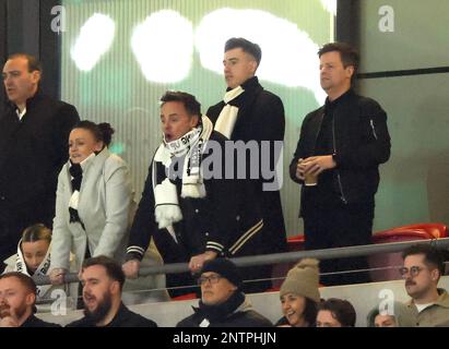 Wembley, Royaume-Uni. 26th févr. 2023. ANT McPartlin et Declan Donnelly à la finale de la Carabao Cup, Manchester United contre Newcastle United, Wembley Stadium, Londres, Royaume-Uni, le 26 février, 2023. Crédit : Paul Marriott/Alay Live News Banque D'Images