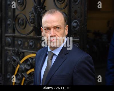 Chris Heaton-Harris MP - Seretary of State for Northern Ireland - arrivée à Downing Street pour une réunion du cabinet d'urgence, 27th février 2023 Banque D'Images