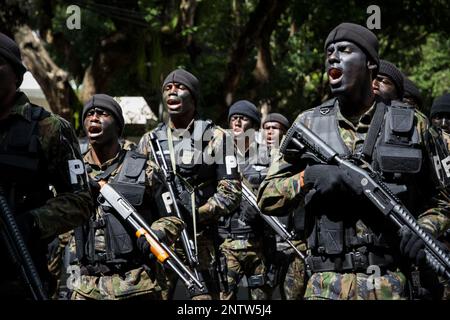 Salvador, Bahia, Brésil - 07 septembre 2016: Les soldats des forces spéciales de l'armée défilent le jour de l'indépendance brésilienne dans la ville de Salvador, Bahia. Banque D'Images