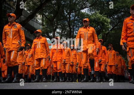 Salvador, Bahia, Brésil - 07 septembre 2016: Les soldats des pompiers sont vus parader le jour de l'indépendance brésilienne. Salvador, Bahia. Banque D'Images