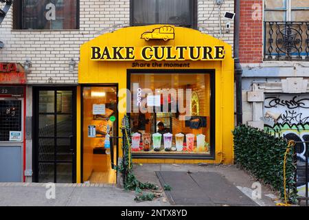 Bake culture 貝肯庄, 22 St Marks PL, New York. Photo de la vitrine d'une boulangerie chinoise taïwanaise dans le quartier East Village de Manhattan. 纽约 紐約 美國 美国 Banque D'Images
