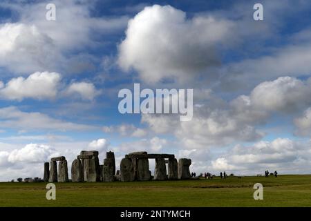 Antique,Archéologie,Archéologique,Archéologue,Beaker,Culture,Amesbury,BC,3000,Stonehenge,Wiltshire,Grande-Bretagne,Britannique,Bluestones, Banque D'Images