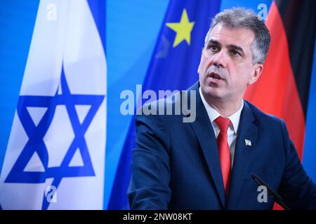 Berlin, Allemagne. 28th févr. 2023. Eli Cohen, ministre des Affaires étrangères d'Israël, prend la parole lors d'une conférence de presse après sa rencontre avec le ministre des Affaires étrangères Baerbock au Bureau fédéral des Affaires étrangères. Credit: Bernd von Jutrczenka/dpa/Alamy Live News Banque D'Images