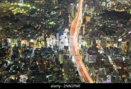 Roppongi Dori (Rue Metropilitan Expressway Nº3). Il passe de Roppongi à Tokyo shibuya.City, Japon, Asie Banque D'Images