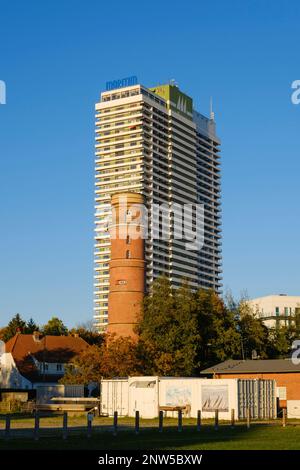 Hotel maritim à la jetée de la mer baltique, Travemünde, Lübeck, Schleswig-Holstein, Allemagne, Europe Banque D'Images