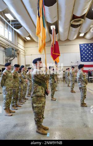 Les soldats affectés à la division d'infanterie 38th sont en formation lors de la cérémonie de passation de commandement de la division à Indianapolis, le dimanche 22 janvier 2023. Photo de la Garde nationale de l'Indiana par le Sgt. Chelsea Gilman Banque D'Images