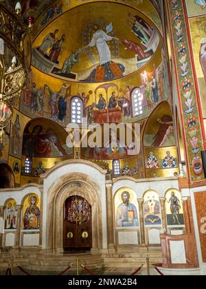 Iconostase de la Cathédrale de la Résurrection du Christ, Podgorica Banque D'Images