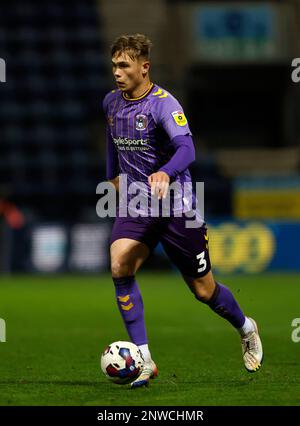 Callum Doyle de Coventry City pendant le match de championnat Sky Bet à Deepdale, Preston. Date de la photo: Mardi 28 février 2023. Banque D'Images