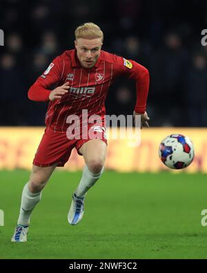 Ryan Broom de Cheltenham Town lors du match de la Sky Bet League One au stade Pride Park, Derby. Date de la photo: Mardi 28 février 2023. Banque D'Images