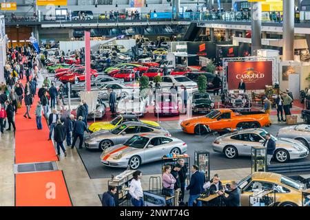 Salon automobile classique rétro avec véhicules historiques et une large gamme de voitures exclusives, Messe Stuttgart, Bade-Wurtemberg, Allemagne Banque D'Images