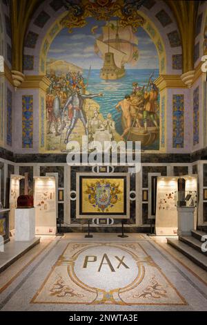 Basilique Cathédrale métropolitaine de Lima, chapelle latérale avec le tombeau et fresque de Francisco Pizzaro, Lima, Pérou Banque D'Images