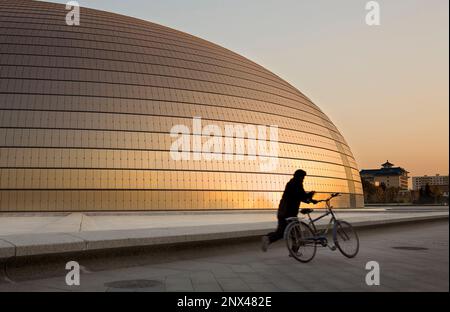 Opéra national de bâtiment (Paul Andreu Architecte), Beijing, Chine Banque D'Images