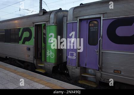 PORTO, PORTUGAL - 29 OCTOBRE 2022 wagons de la gare de Campanha Banque D'Images