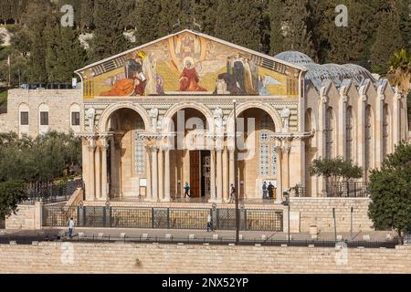 Eglise de toutes les nations aussi appelée basilique de l'agonie dans le jardin de Gethsémani sur le Mont des Oliviers., Jérusalem, Israël. Banque D'Images