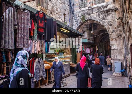 Al Wad Street,Souk marché arabe, le quartier musulman, la vieille ville, Jérusalem, Israël. Banque D'Images