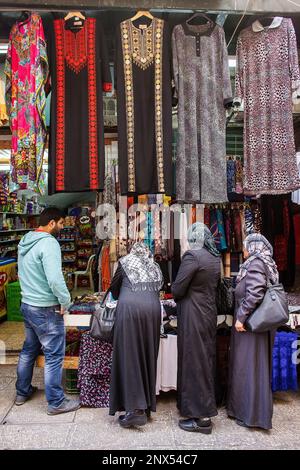 Al Wad Street,Souk marché arabe, le quartier musulman, la vieille ville, Jérusalem, Israël. Banque D'Images