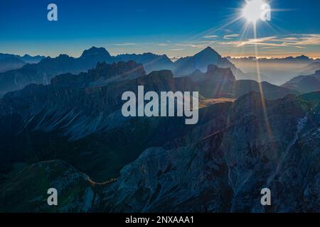 Passo di Giau est un col de haute montagne à une altitude de 2,238m (7 342ft) au-dessus du niveau de la mer, situé dans la province de Belluno, dans la région de Vénétie Banque D'Images