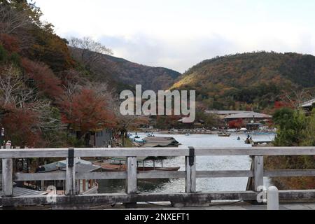 Feuilles d'automne à Arashiyama, Kyoto, Japon Banque D'Images