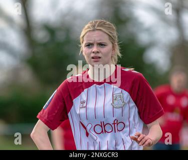 WEM, Royaume-Uni, 26th. Février, 2023:Beth Artemiou de Northampton Town Dames dans le match de football Wem Town Women v Northampton Town Women Banque D'Images