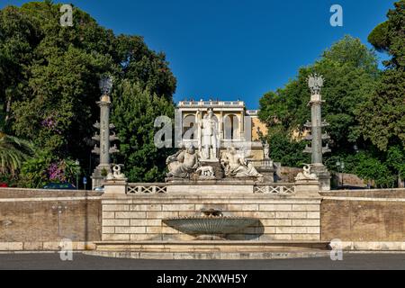 Fontana della Dea Roma, Piazza del Popolo, Rome, Italie Banque D'Images