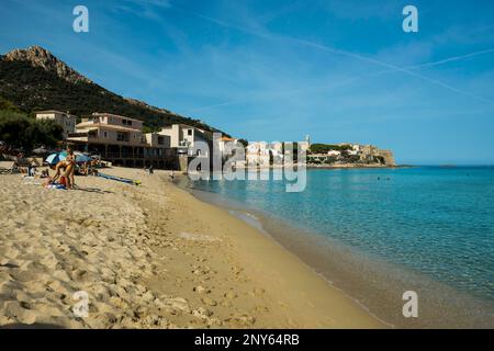 Plage de sable, Plage dAregno, Algajola, près de Calvi, Département haute-Corse, Corse, Mer méditerranée, France Banque D'Images