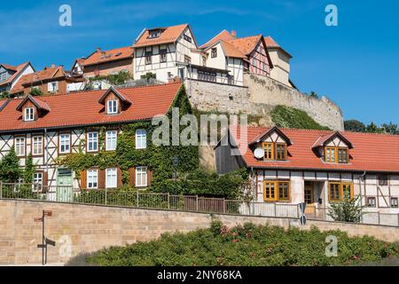 Vue sur le Muenzenberg depuis Quedlinburg Banque D'Images