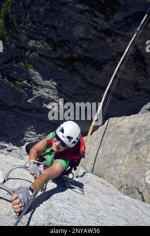 France, Savoie ( 73 ), Val d'Isère, via ferrata du Roc de Toviere près de Val d'Isère, MR Banque D'Images