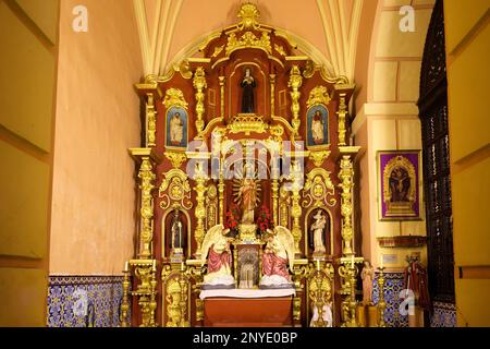 Basilique et couvent de la Vierge de la Miséricorde, autel, Lima, Pérou Banque D'Images