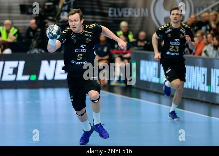 Elverum 20230301.Sander Sagosen en action dans le match de handball de la Ligue des champions entre Elverum et THW Kiel d'Allemagne à Terningen Arena à Elverum photo: Geir Olsen / NTB Banque D'Images