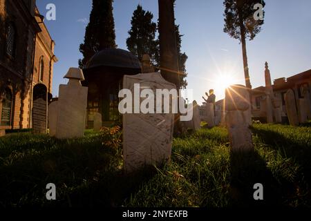 Balikesir, Turquie, 28 octobre 2022 : prière au cimetière Banque D'Images