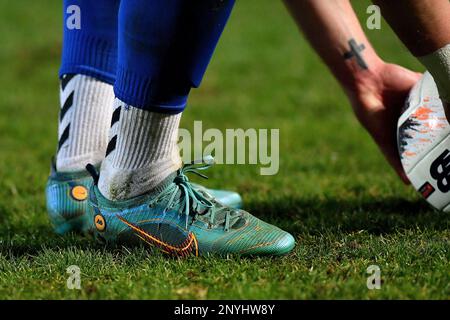 John Rooney, du club de football de la Oldham Athletic Association, s'est lancé lors du match de la Vanarama National League entre Barnett et Oldham Athletic au stade Underhill, à Londres, le mardi 28th février 2023. (Photo : Eddie Garvey | ACTUALITÉS MI) Credit : ACTUALITÉS MI et sport /Actualités Alay Live Banque D'Images