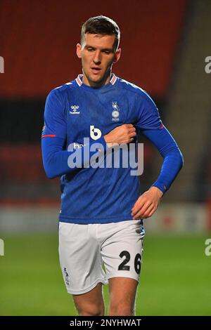 Mark Kitching du club de football de l'Association Athlétique d'Oldham lors du match de la Vanarama National League entre Barnett et Oldham Athletic au stade Underhill, Londres, le mardi 28th février 2023. (Photo : Eddie Garvey | ACTUALITÉS MI) Credit : ACTUALITÉS MI et sport /Actualités Alay Live Banque D'Images