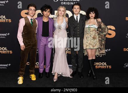 Los Angeles, États-Unis. 01st mars 2023. Nick Pugliese, Kristian Flores, Peyton List, Spencer MacPherson, et Sarah Yarkin assistent aux arrivées de la première de l'école Paramount Spirits au Masonic Lodge de Los Angeles, CA on 1 mars 2023. (Photo de Corine Solberg/Sipa USA) crédit: SIPA USA/Alay Live News Banque D'Images