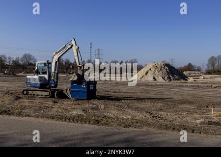 OIRSCHOT - site non aménagé pour un futur quartier résidentiel. La province du Brabant-Nord n'accorde temporairement plus de permis pour des projets dans le domaine de l'infrastructure, de l'agriculture, de l'industrie, du logement et de la durabilité s'ils ont des effets sur l'azote dans Natura2000 régions. ANP ROBIN VAN LONKHUIJSEN pays-bas sortie - belgique sortie Banque D'Images